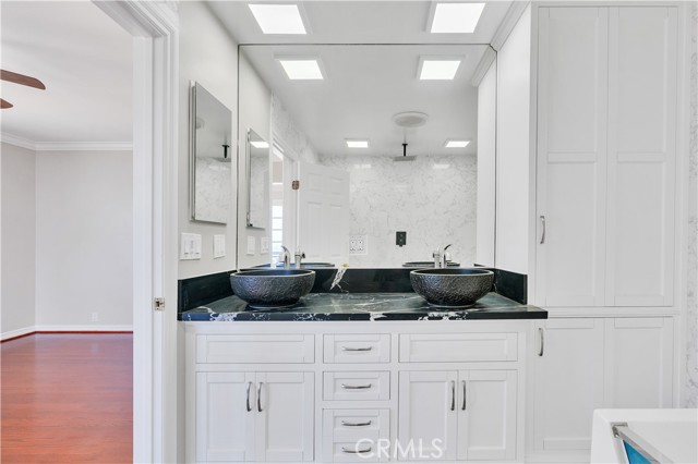 Detail Gallery Image 27 of 63 For 2747 E Ocean Bld, Long Beach,  CA 90803 - – Beds | – Baths