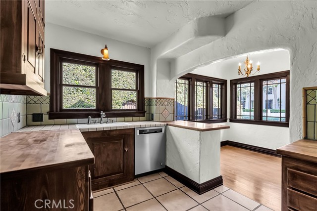 Detail Gallery Image 18 of 66 For 4721 Somerset, Riverside,  CA 92507 - 4 Beds | 2 Baths