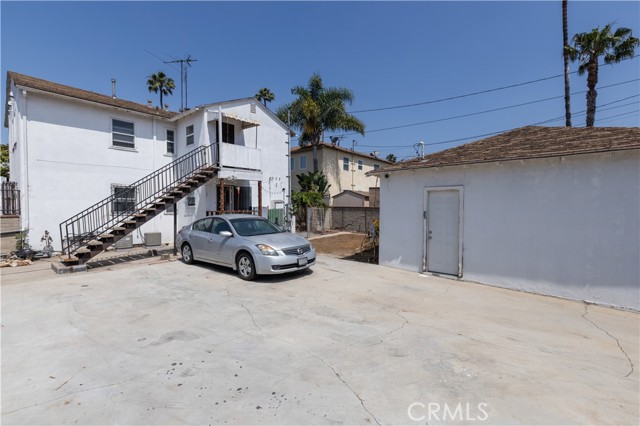10314 S Wilton Place, Los Angeles CA: https://media.crmls.org/medias/ca301b87-1b9f-49e4-a688-29471e9c196d.jpg