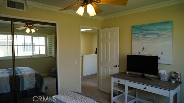 Detail Gallery Image 40 of 44 For 19436 Macgregor Cir, Huntington Beach,  CA 92648 - 2 Beds | 2/1 Baths