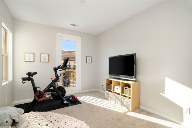 25140 Golden Maple Drive, Canyon Country CA: https://media.crmls.org/medias/ca311a17-d9f0-4911-ae5d-d1f8b9b8b190.jpg