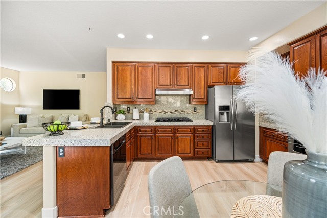 29 Calabria, Lake Forest CA: https://media.crmls.org/medias/ca314007-1aea-4bc7-a66e-062bf3df9312.jpg