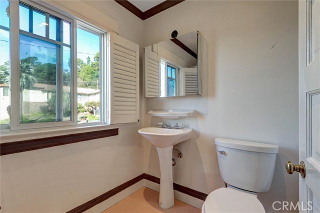 Detail Gallery Image 29 of 33 For 245 W Scenic Dr, Monrovia,  CA 91016 - 3 Beds | 3 Baths