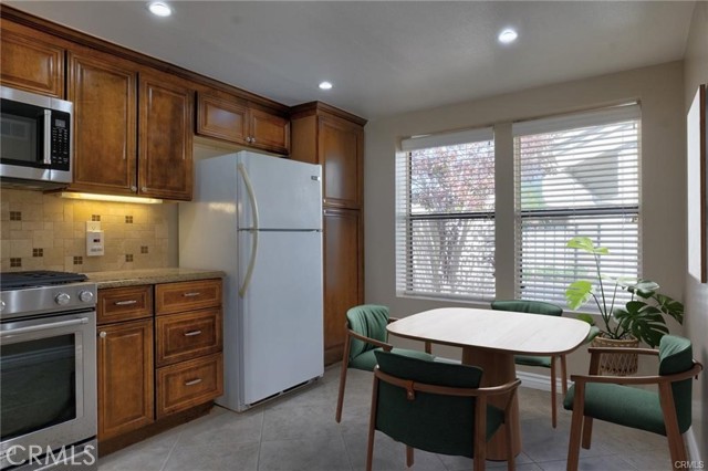 Detail Gallery Image 13 of 69 For 18 Starflower #10,  Irvine,  CA 92604 - 3 Beds | 2 Baths