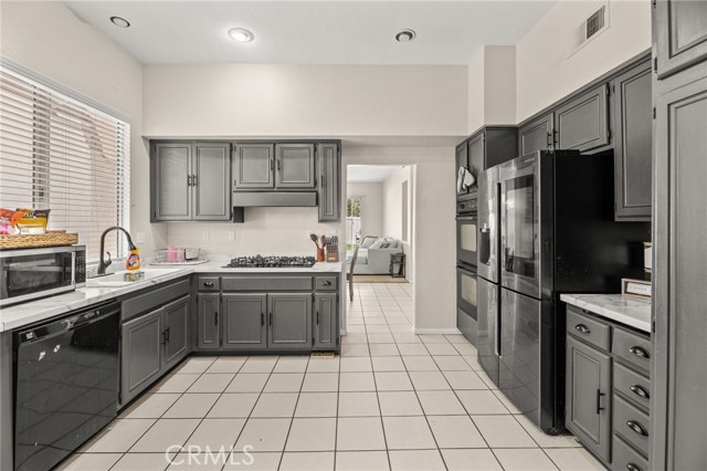Detail Gallery Image 12 of 33 For 23832 Castinette, Murrieta,  CA 92562 - 3 Beds | 2 Baths