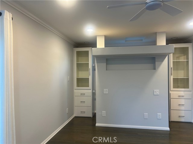 6372 Zelzah photo 16