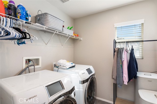 Detail Gallery Image 20 of 55 For 33032 Canopy Ln, Lake Elsinore,  CA 92532 - 4 Beds | 2/1 Baths