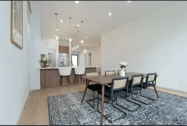 Detail Gallery Image 11 of 23 For 12136 Clarkson Rd Rd, Los Angeles,  CA 90064 - 3 Beds | 2/1 Baths