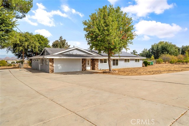 Detail Gallery Image 1 of 74 For 28736 Warren Rd, Hemet,  CA 92545 - 4 Beds | 3/1 Baths