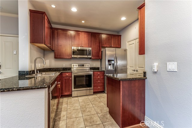 Detail Gallery Image 1 of 29 For 22681 Oakgrove #311,  Aliso Viejo,  CA 92656 - 2 Beds | 2 Baths