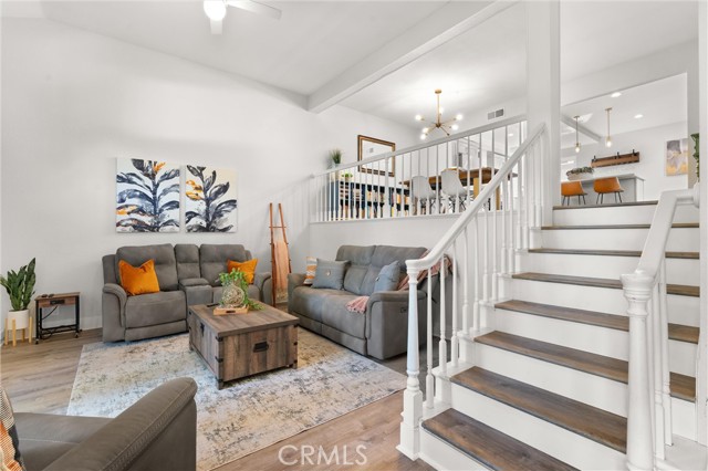 Detail Gallery Image 2 of 43 For 7801 Seaglen Dr #29,  Huntington Beach,  CA 92648 - 3 Beds | 2/1 Baths