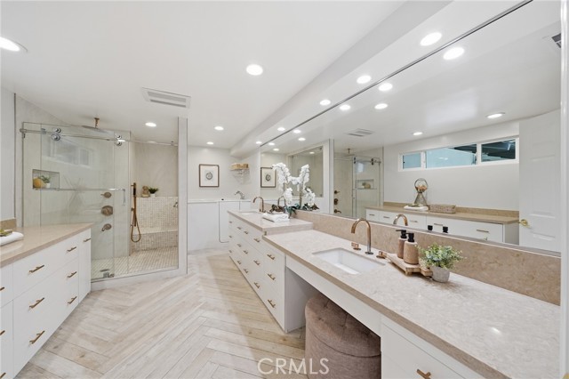 Detail Gallery Image 21 of 68 For 900 Paloma Pl, Fullerton,  CA 92835 - 6 Beds | 3/1 Baths