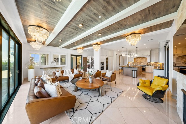 Detail Gallery Image 15 of 66 For 4090 Naples Ct, Yorba Linda,  CA 92886 - 6 Beds | 6/1 Baths