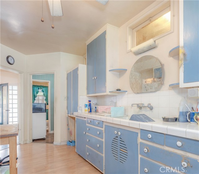 Detail Gallery Image 11 of 47 For 2219 N Flower St, Santa Ana,  CA 92706 - 3 Beds | 1/1 Baths