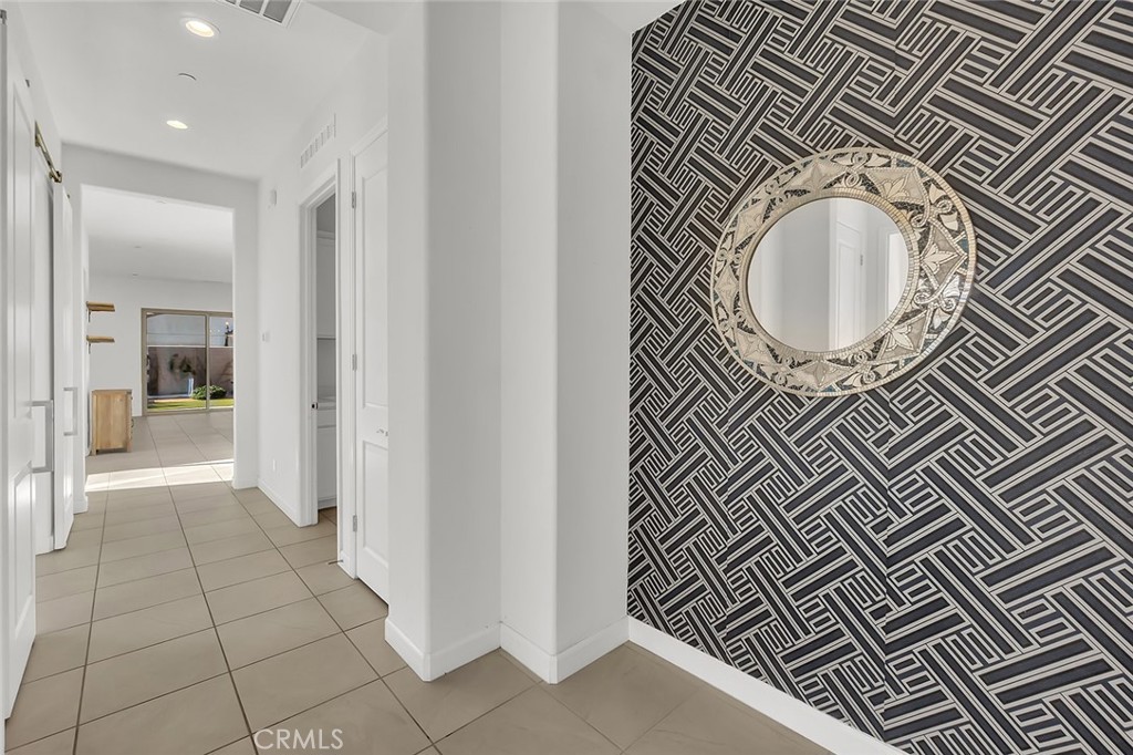 MLS #PW25233896 image #2