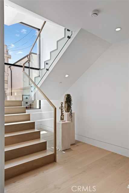 Image 55 of 70 For 316 32nd Street