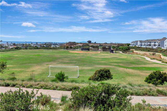 Detail Gallery Image 25 of 26 For 2 Escapade Ct, Newport Beach,  CA 92663 - 3 Beds | 3 Baths