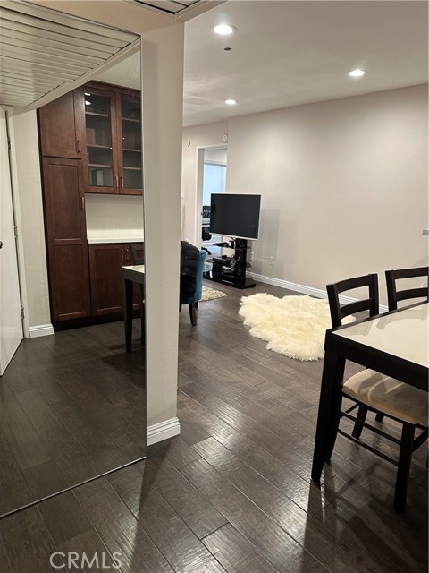 10960 ASHTON WAY, Los Angeles CA: https://media.crmls.org/medias/ca3b7772-cb45-4a50-99d3-a7cb37a20f4f.jpg