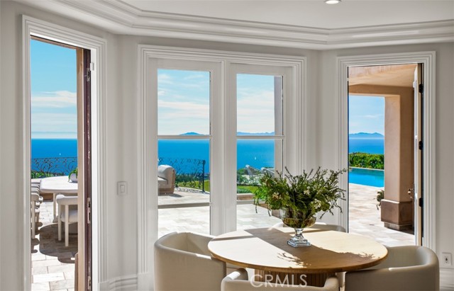 50 Pelican Crest, Newport Coast CA: https://media.crmls.org/medias/ca3babba-2e28-45d5-a9c5-5e0657b5693a.jpg