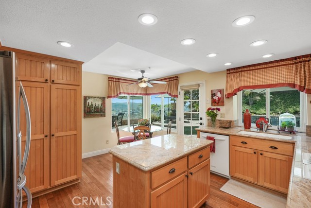 28606 Vista Ladera, Laguna Niguel CA: https://media.crmls.org/medias/ca3d017c-43de-4cc2-a76b-34d644746f7c.jpg