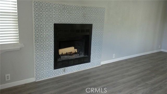 Livingroom Fireplace