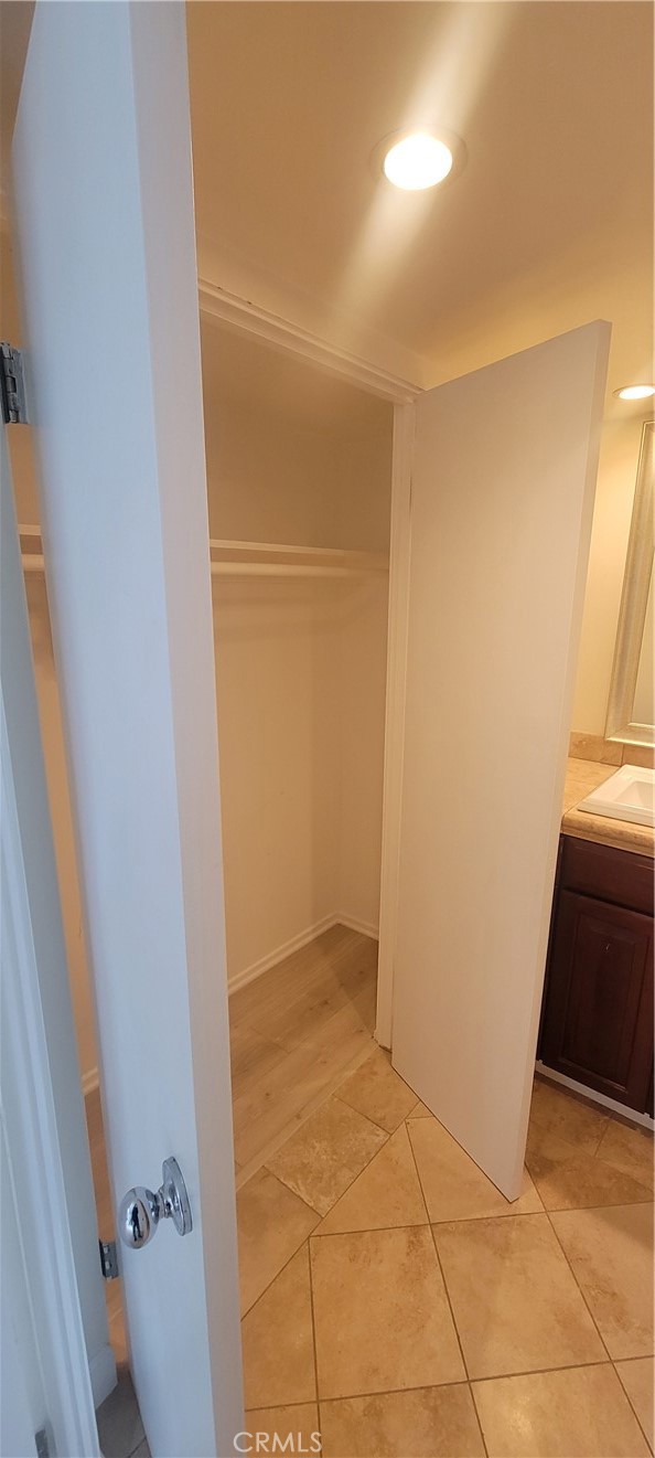 https://media.crmls.org/medias/ca3d52d7-115e-4518-bbb1-a2189cfa80b7.jpg?preset=X-Large