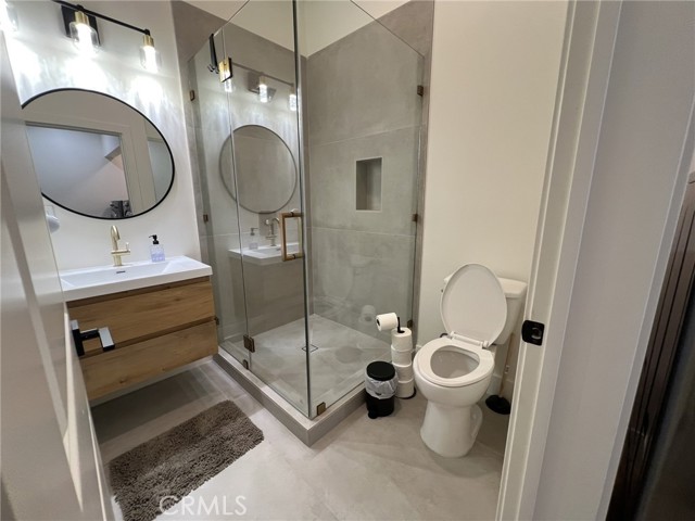 Detail Gallery Image 8 of 9 For 3636 Gardenia a,  Long Beach,  CA 90807 - 3 Beds | 2 Baths