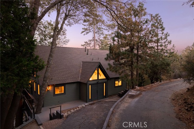 Detail Gallery Image 2 of 45 For 144 Old Toll Rd, Lake Arrowhead,  CA 92352 - 3 Beds | 2 Baths