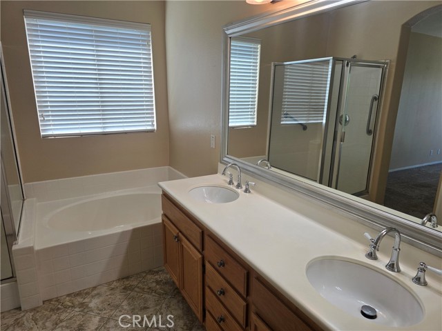 Detail Gallery Image 14 of 23 For 41342 Pine Tree Cir, Temecula,  CA 92591 - 3 Beds | 2 Baths