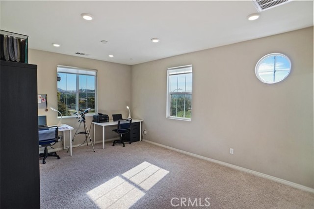 Detail Gallery Image 15 of 35 For 28675 Vista Del Rio Dr, Valencia,  CA 91354 - 4 Beds | 3/1 Baths