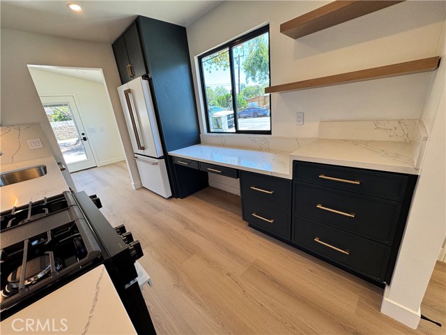 1001 E Saint Andrew Place, Santa Ana CA: https://media.crmls.org/medias/ca41e436-c056-4aa4-89e4-97e698c99501.jpg