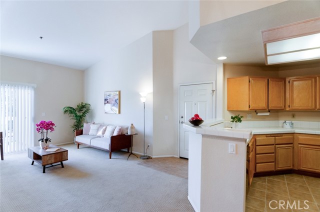 Detail Gallery Image 3 of 21 For 5805 Oak Bend #302,  Oak Park,  CA 91377 - 1 Beds | 1 Baths