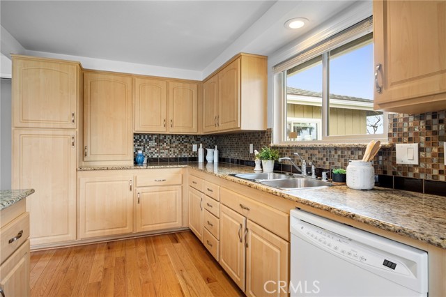 Detail Gallery Image 20 of 46 For 734 E Elsmere Dr, Carson,  CA 90746 - 3 Beds | 2 Baths