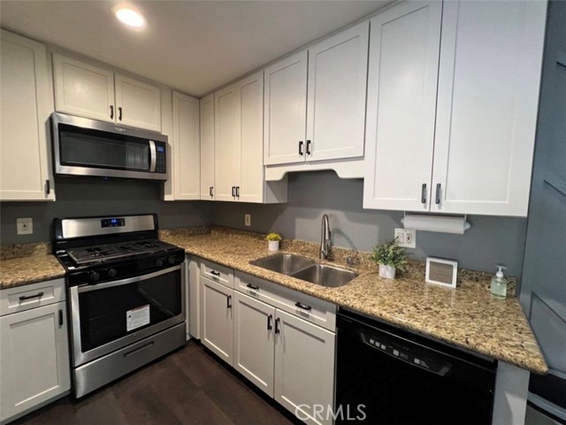 Detail Gallery Image 14 of 25 For 1001 W Macarthur Bld #130,  Santa Ana,  CA 92707 - 2 Beds | 2 Baths