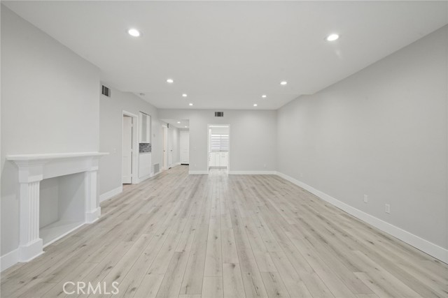 Detail Gallery Image 6 of 25 For 19029 Nordhoff St #103,  Northridge,  CA 91324 - 2 Beds | 2 Baths