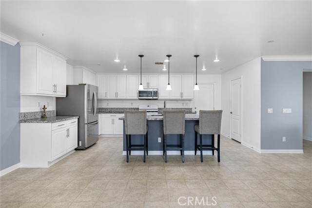 Detail Gallery Image 11 of 45 For 89 Muir Woods Rd, Perris,  CA 92570 - 5 Beds | 2/1 Baths