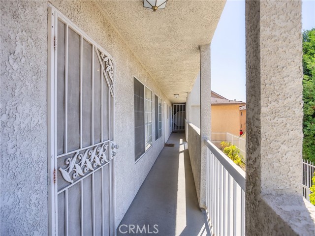 Detail Gallery Image 38 of 38 For 1706 Grismer Ave #211,  Burbank,  CA 91504 - 2 Beds | 3 Baths