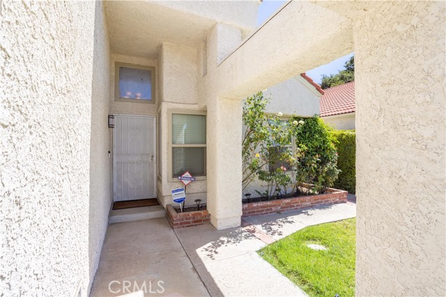 5576 Honeyman Street photo 4