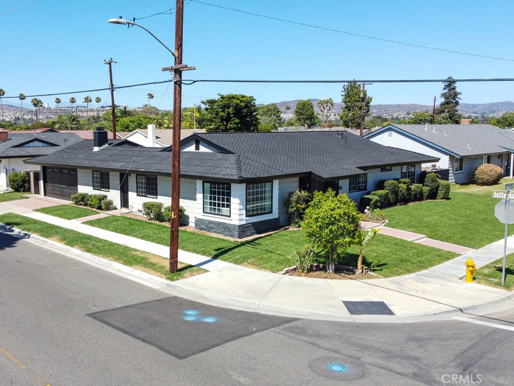 17001 La Kenice Way