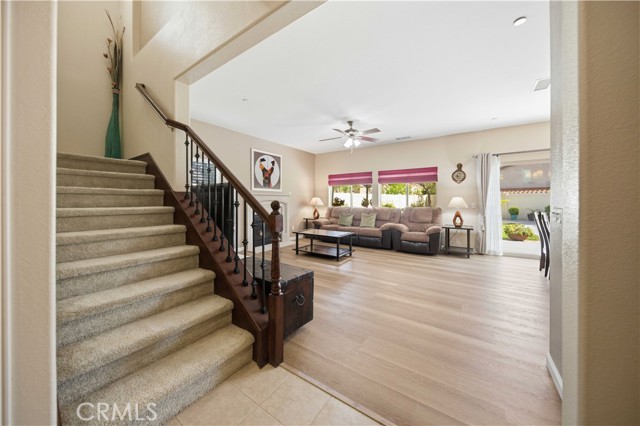 Detail Gallery Image 3 of 38 For 26856 Cherry Willow, Canyon Country,  CA 91387 - 4 Beds | 3 Baths