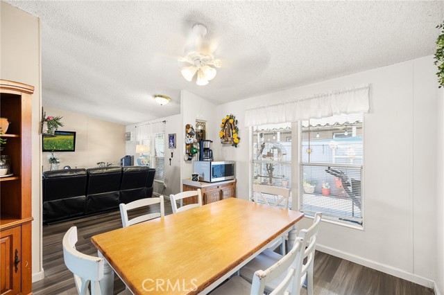 1097 N State Street, Hemet CA: https://media.crmls.org/medias/ca4667c8-7685-4bd9-831f-b083b3ea6ed8.jpg