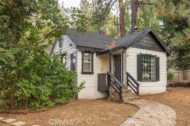 Detail Gallery Image 1 of 29 For 767 Pine Knot Bld, Big Bear Lake,  CA 92315 - 1 Beds | 1 Baths