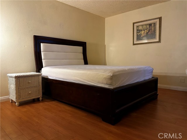 Detail Gallery Image 12 of 14 For 355 S Los Robles Ave #212 #212,  Pasadena,  CA 91101 - 2 Beds | 1 Baths