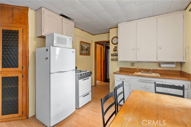 31669 Panorama, Running Springs, CA 92382