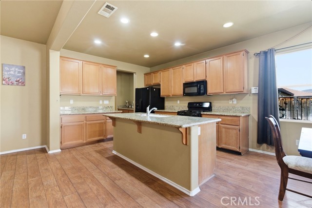 Detail Gallery Image 17 of 55 For 741 Amor, San Jacinto,  CA 92582 - 5 Beds | 2/1 Baths