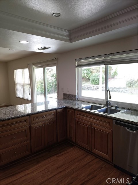 19325 Tomlee Avenue, Torrance CA: https://media.crmls.org/medias/ca49d190-559f-4d61-af75-8e4bcca7b015.jpg