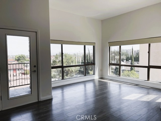 Front Image Thumbnail for CRPW26226048