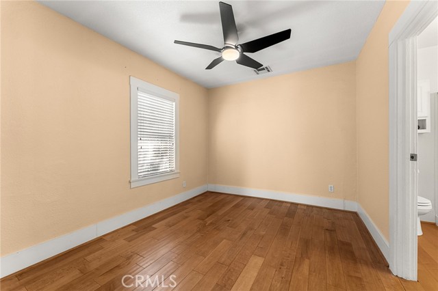 Detail Gallery Image 8 of 32 For 4390 Edgewood, Riverside,  CA 92506 - 2 Beds | 2 Baths