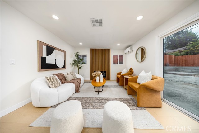 15220 Terracedale Drive, La Mirada CA: https://media.crmls.org/medias/ca4b2e1f-c58b-4a6e-9b0a-4f2382b1e743.jpg