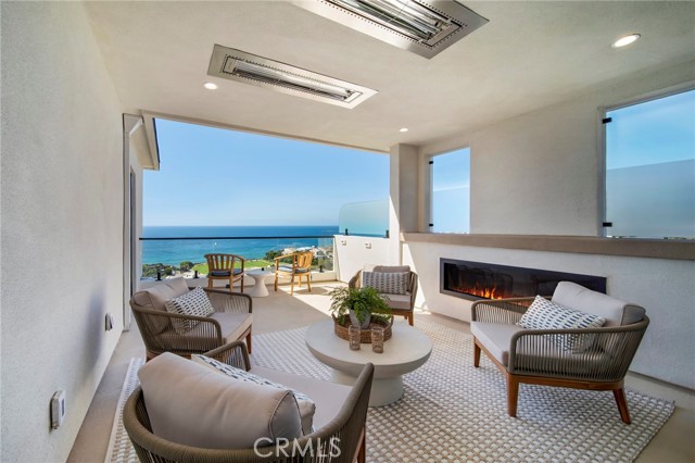33981 Nauticus Isle, Dana Point CA: https://media.crmls.org/medias/ca4bc3e7-68fb-47eb-b7ad-f70b467042f5.jpg
